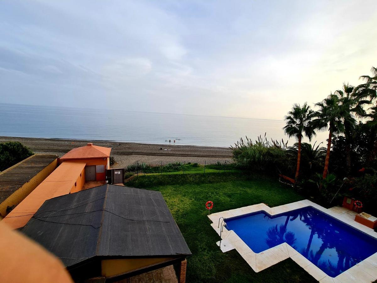 Exclusive Beachfront Penthouse Almayate Alto Εξωτερικό φωτογραφία